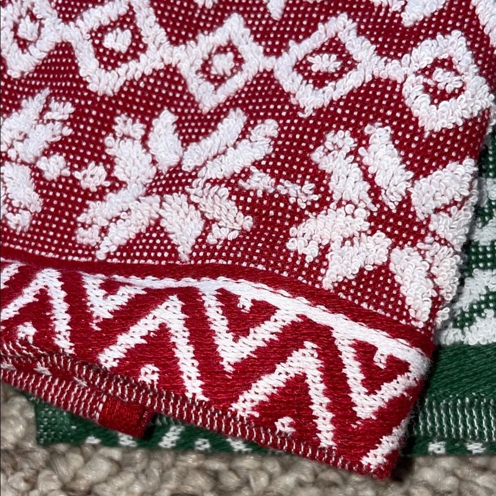 🌲Holiday Collection Kitchen Towels.Set of three beautiful quality towels - Picture 3 of 8